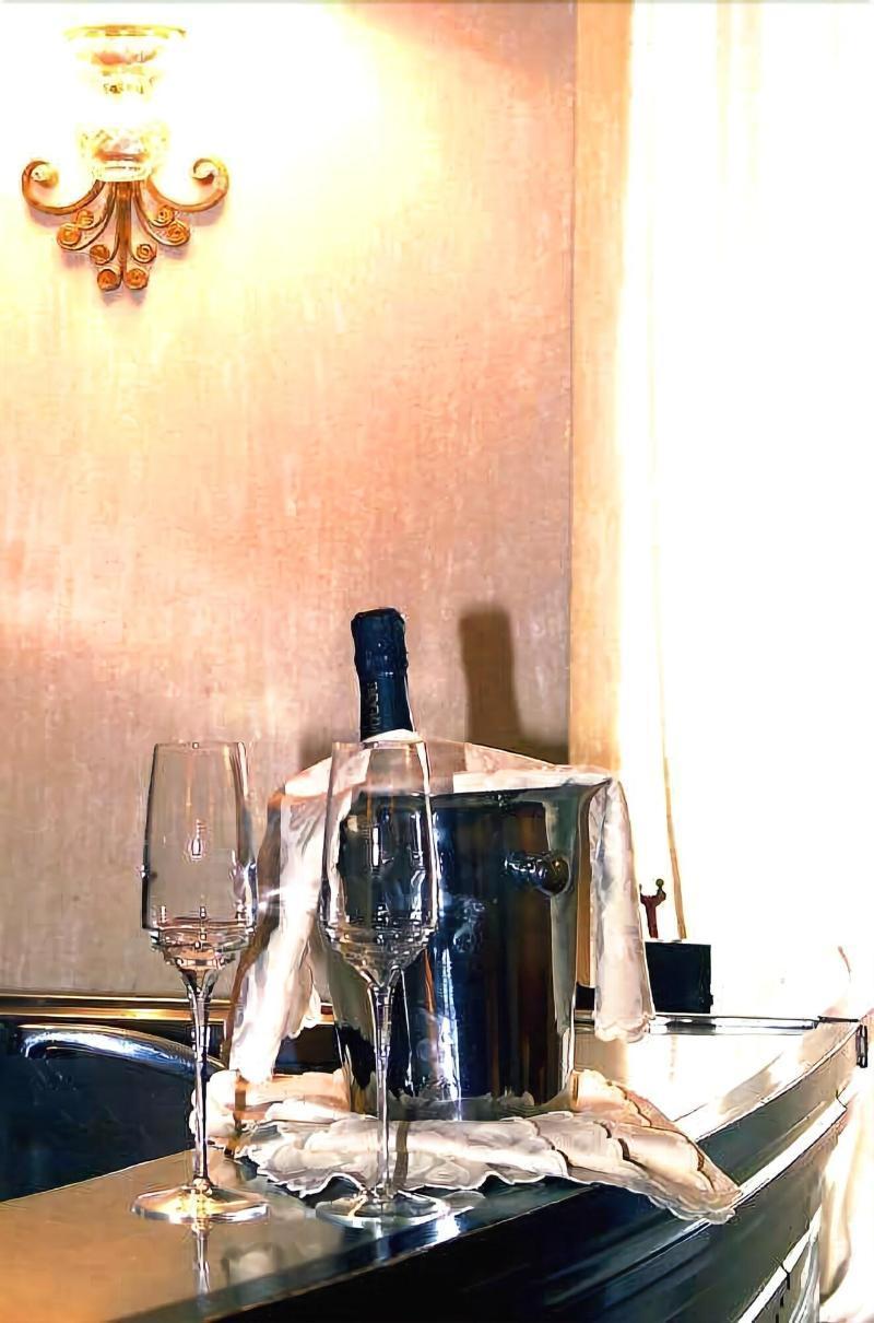 רייטי Hotel&Ristorante Miramonti Palazzo Storico מראה חיצוני תמונה