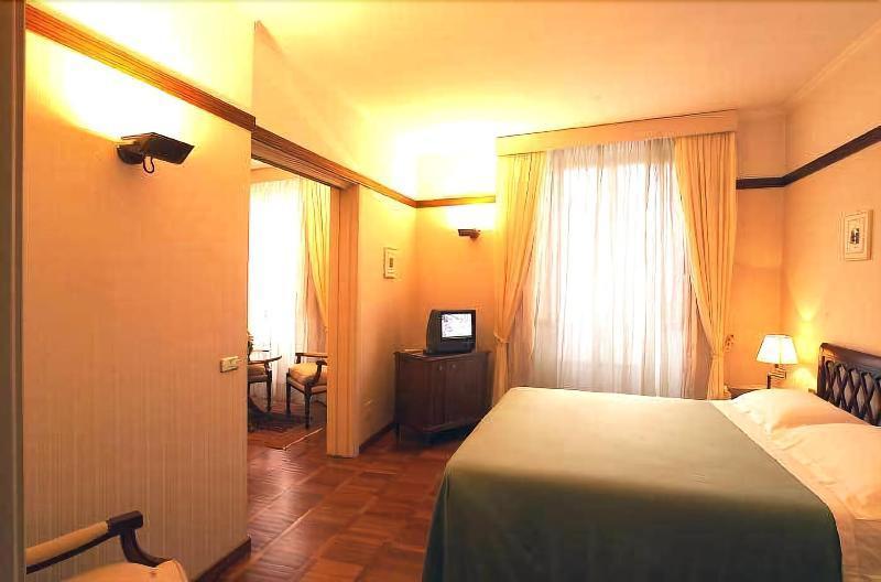 רייטי Hotel&Ristorante Miramonti Palazzo Storico מראה חיצוני תמונה