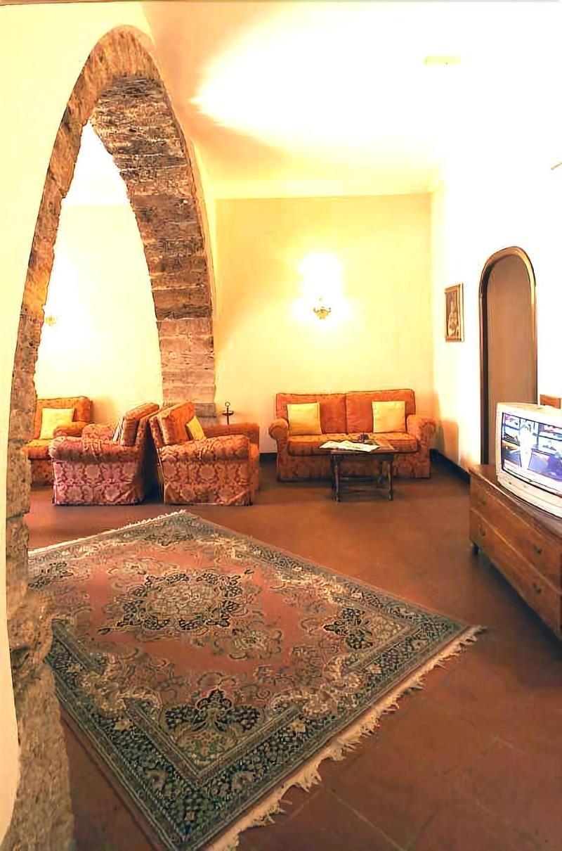 רייטי Hotel&Ristorante Miramonti Palazzo Storico מראה חיצוני תמונה