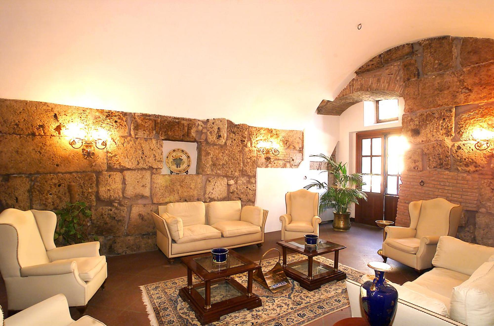 רייטי Hotel&Ristorante Miramonti Palazzo Storico מראה חיצוני תמונה