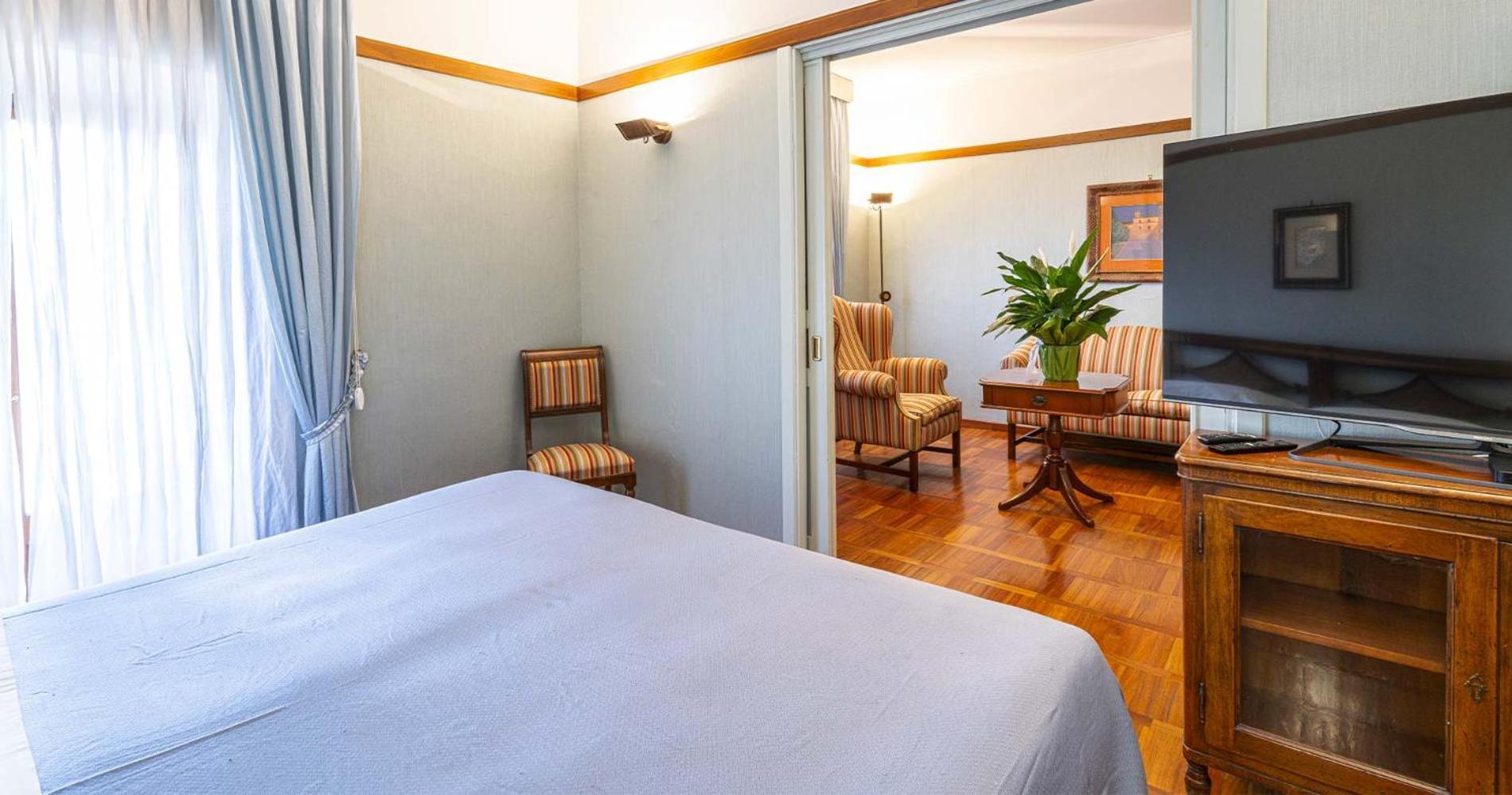 רייטי Hotel&Ristorante Miramonti Palazzo Storico מראה חיצוני תמונה